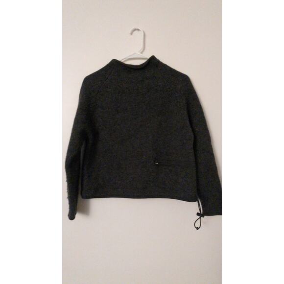 L. L. Bean Women's Vintage Grey Wool Sweater, Round Collar, Zip Pocket Medium - Picture 5 of 7